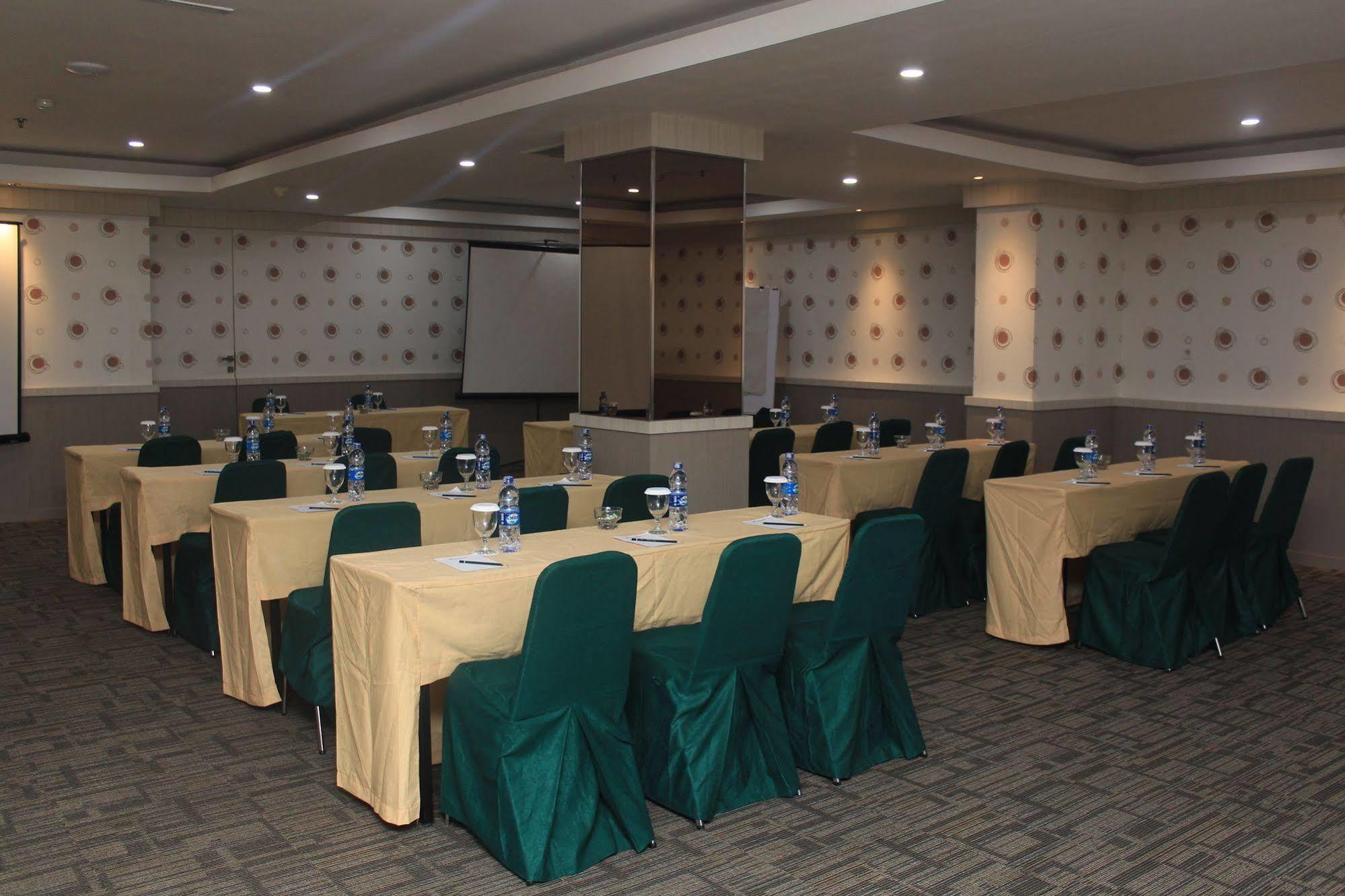 Swiss-Belinn Medan Exterior foto